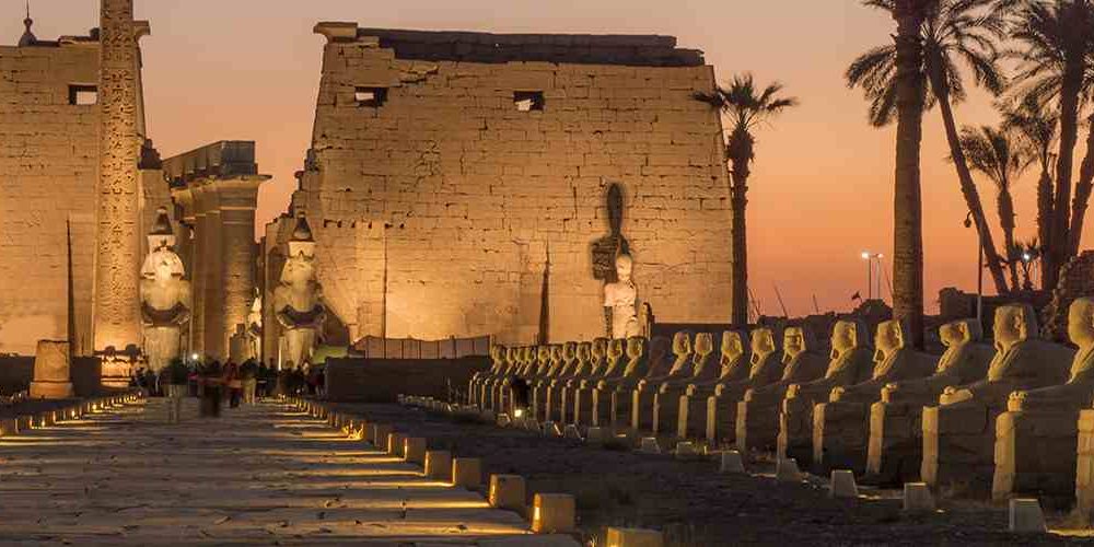 Луксорский храм